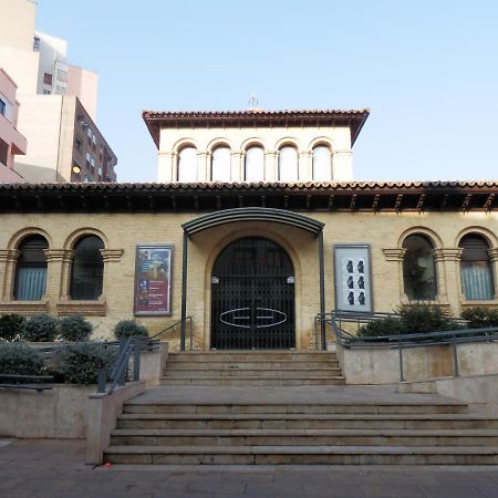 דירות סרגוסה Apartamento Teatro Del Mercado מראה חיצוני תמונה